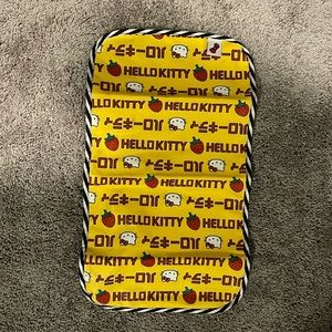 Hello kitty yellow diaper pad ju-ju-be